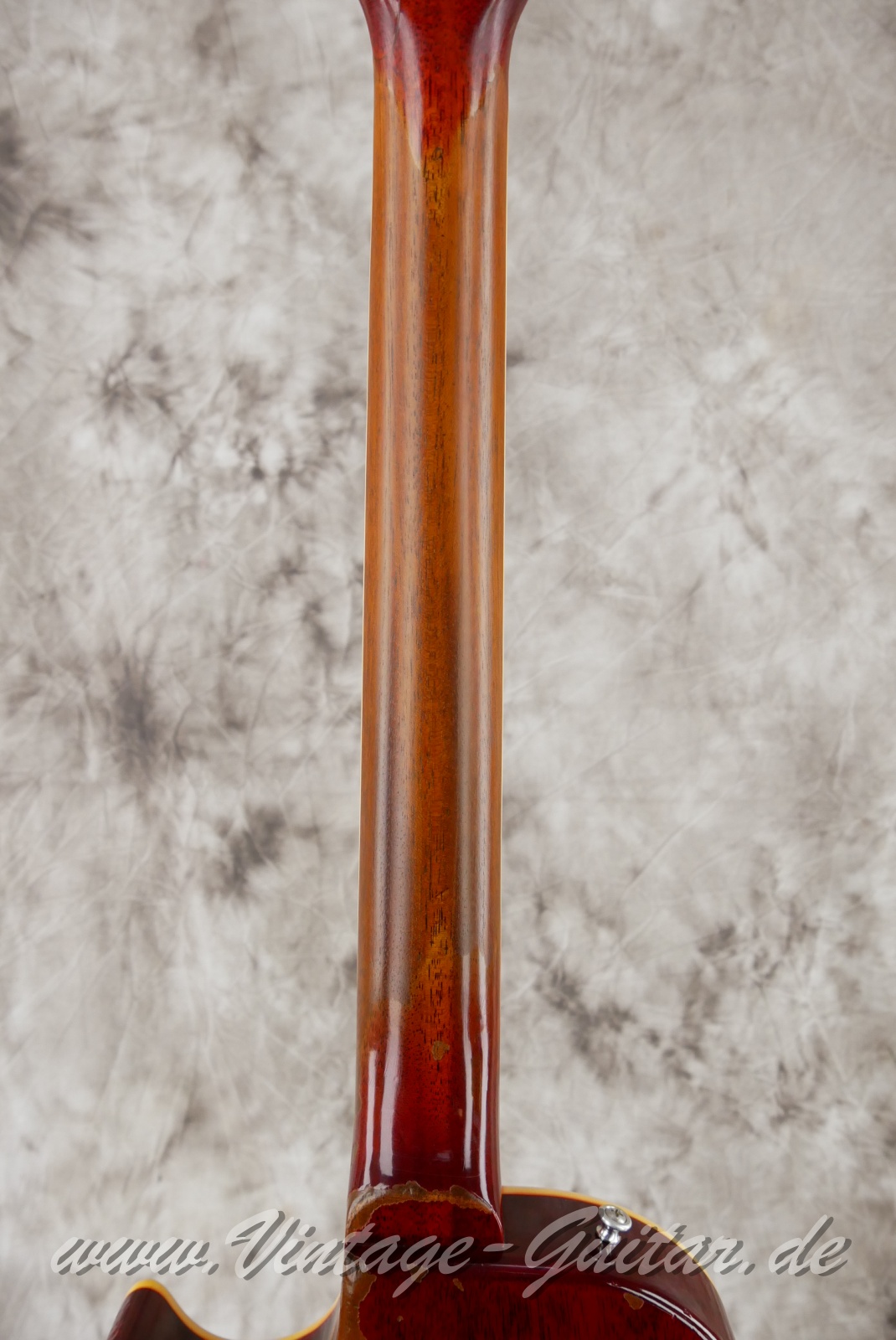 img/vintage/5672/Gibson_Les_Paul_Standard_Collectors_Choice_no_8_The Beast_Bernie_Marsden_burst_2013-006.JPG